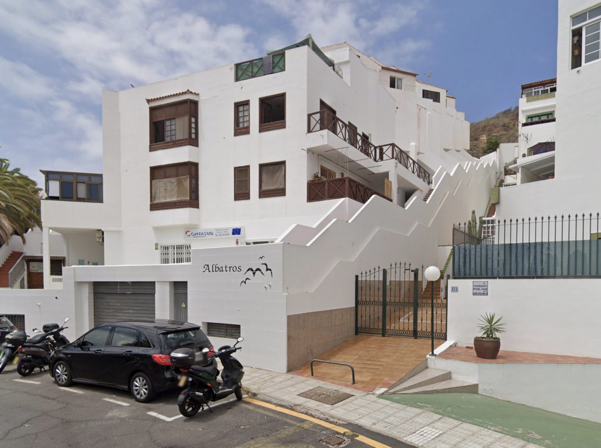 Exterior of Albatros